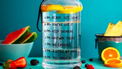 爱游戏娱乐-曼城冲击英超三连冠瓜迪奥拉信心满满，曼城瓜迪奥拉阵型