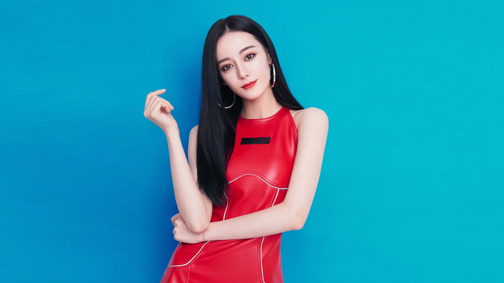 爱游戏登录入口-边路传中占比变化是否改变球队进攻节奏结构，足球边路传中配合战术